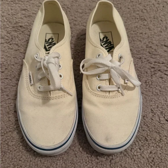 Vans - Picture 4 of 5